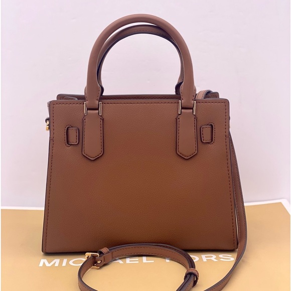 Michael Kors Hamilton Small
Satchel Crossbody Luggage - Picture 3 of 11